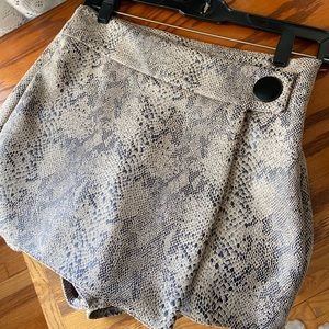 Snake-skin pattern Zara skort